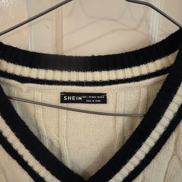 sweater vest black and cream - Picture 3 of 4